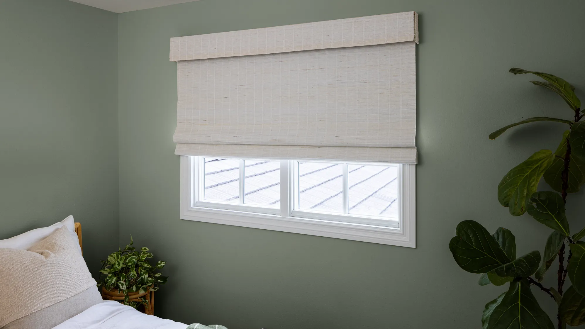 4 Benefits of Room Darkening Shades